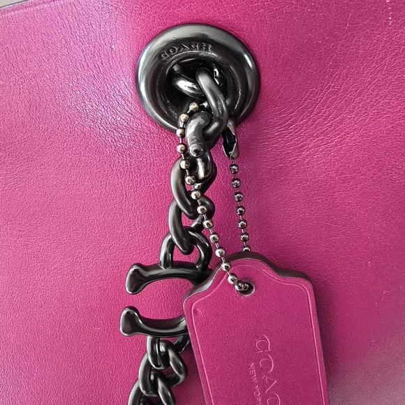 Coach Signature Chain Central Tote - Picture 2 of 16